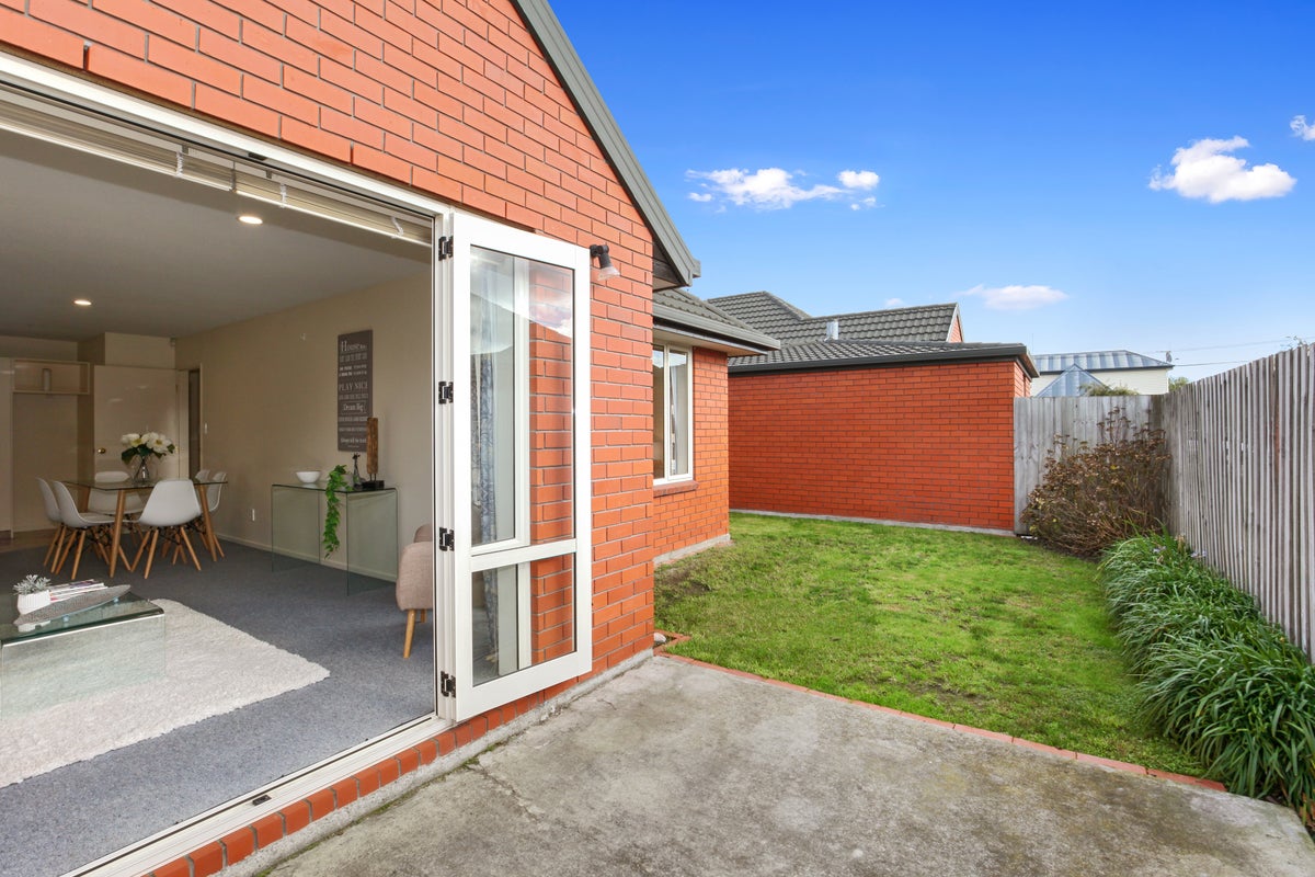 2/28 Braddon Street, Addington, Christchurch - Carousel 2