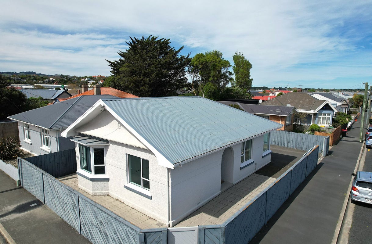 2 Cashel Street, South Dunedin, Dunedin - Carousel 1