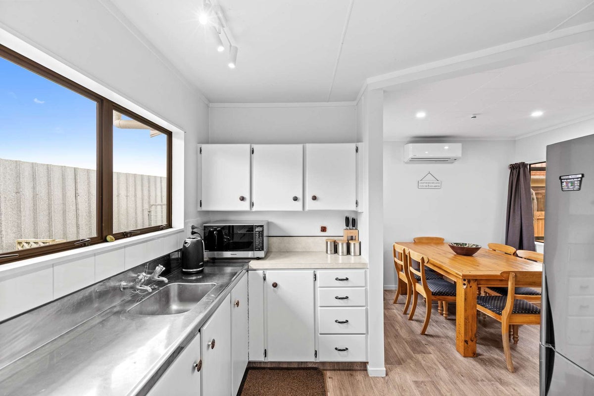 28E College Street, College Estate, Whanganui - Carousel 2