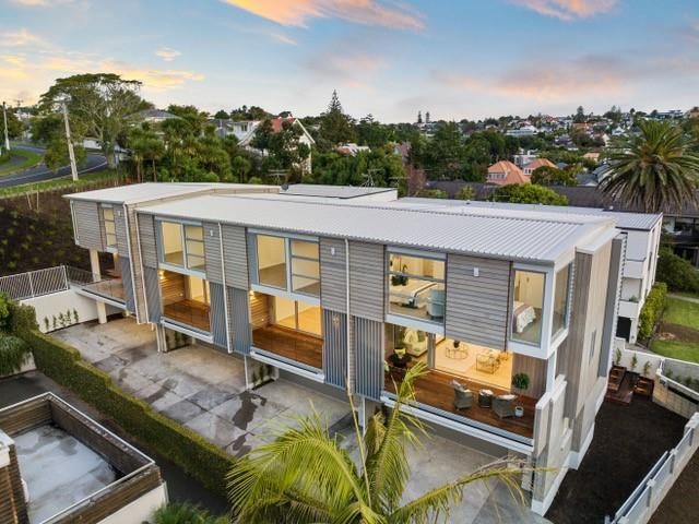 24B Patteson Avenue, Mission Bay, Auckland - Carousel 1