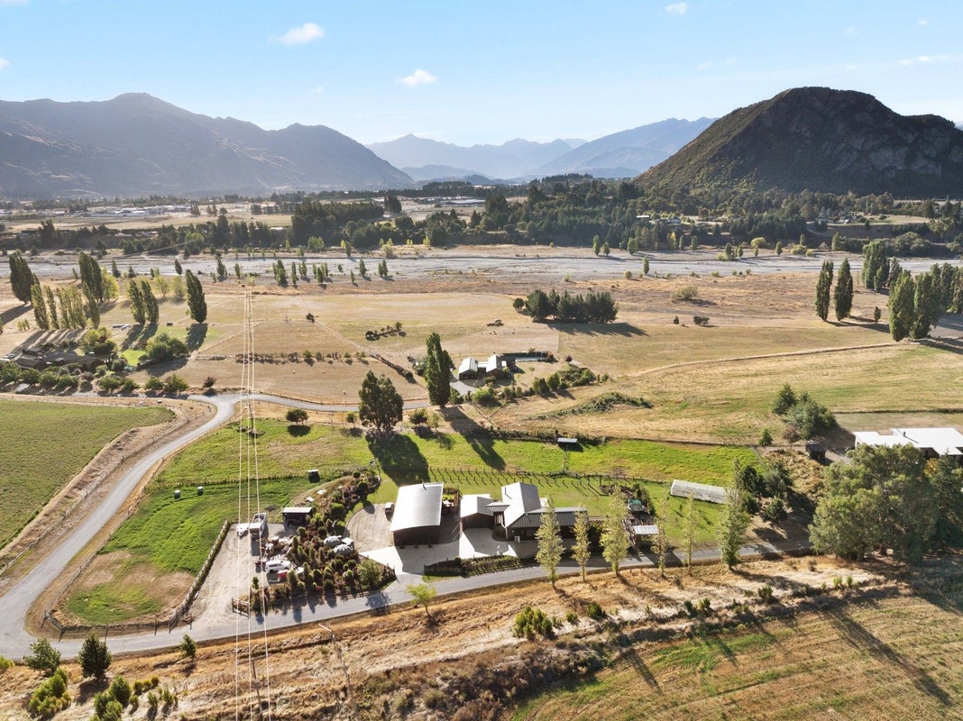 87 Black Peak Road, Wanaka, Wanaka - Carousel 35