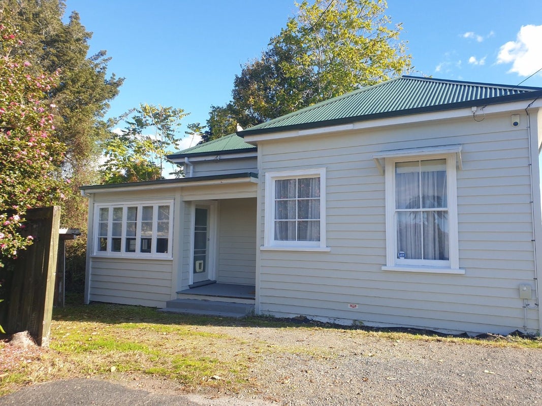 619 Grey Street, Hamilton East, Hamilton - Carousel 1