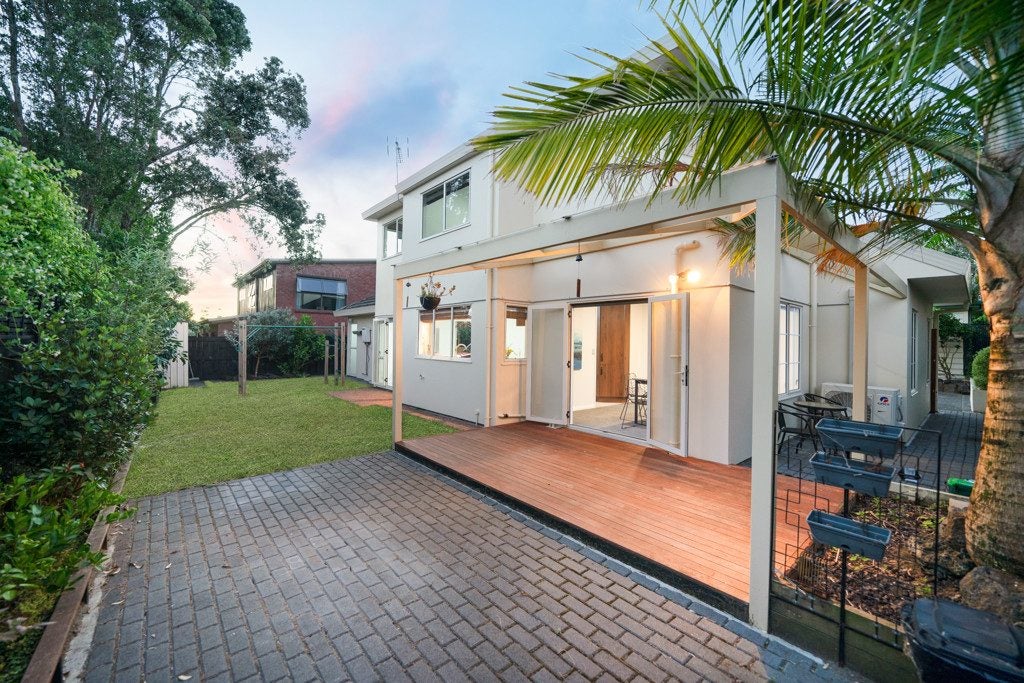 9A Raurenga Avenue, Royal Oak, Auckland - Carousel 2