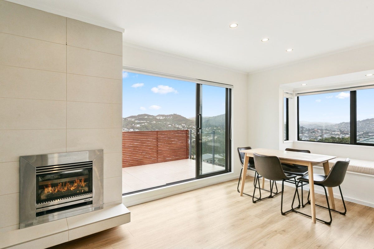 7B Becker Way, Karori, Wellington - Carousel 1