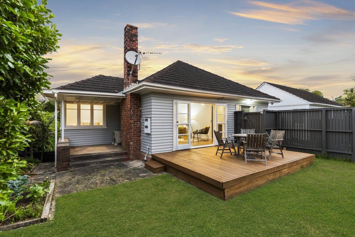 251 Main Highway, Ellerslie, Auckland - Carousel 1