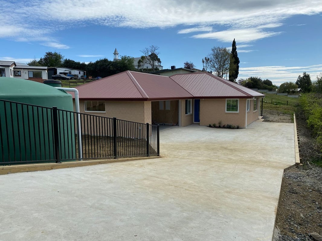 13 Snowdon Street, Allanton, Mosgiel - Carousel 1