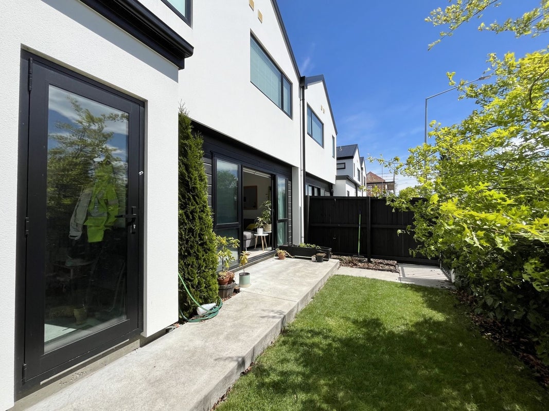 1/57 Woodville Street, Edgeware, Christchurch - Carousel 16