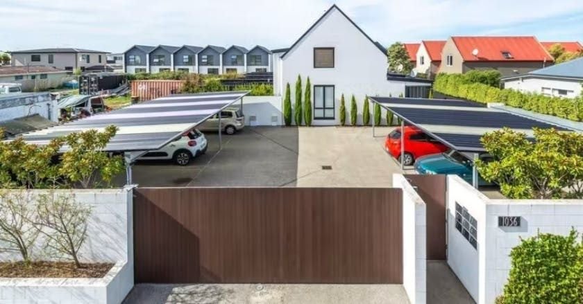 1036B Colombo Street, St Albans, Christchurch - Carousel 14