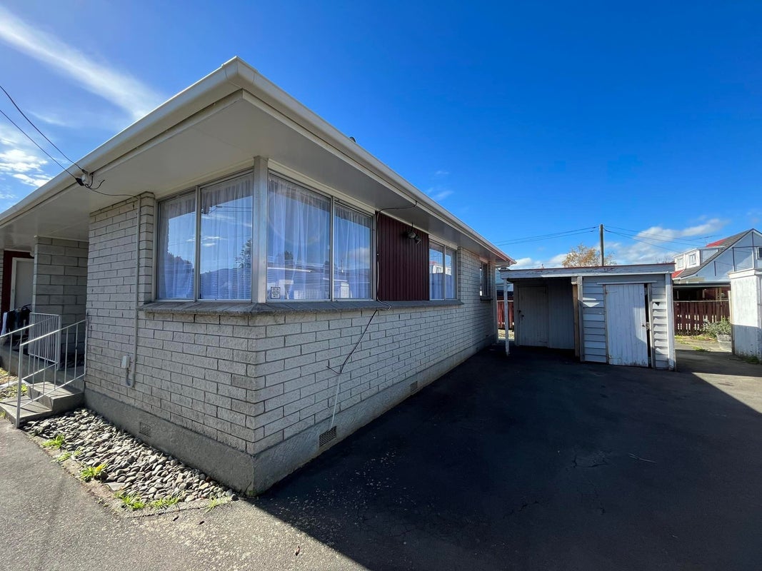 2/728 Fergusson Drive, Elderslea, Upper Hutt - Carousel 1