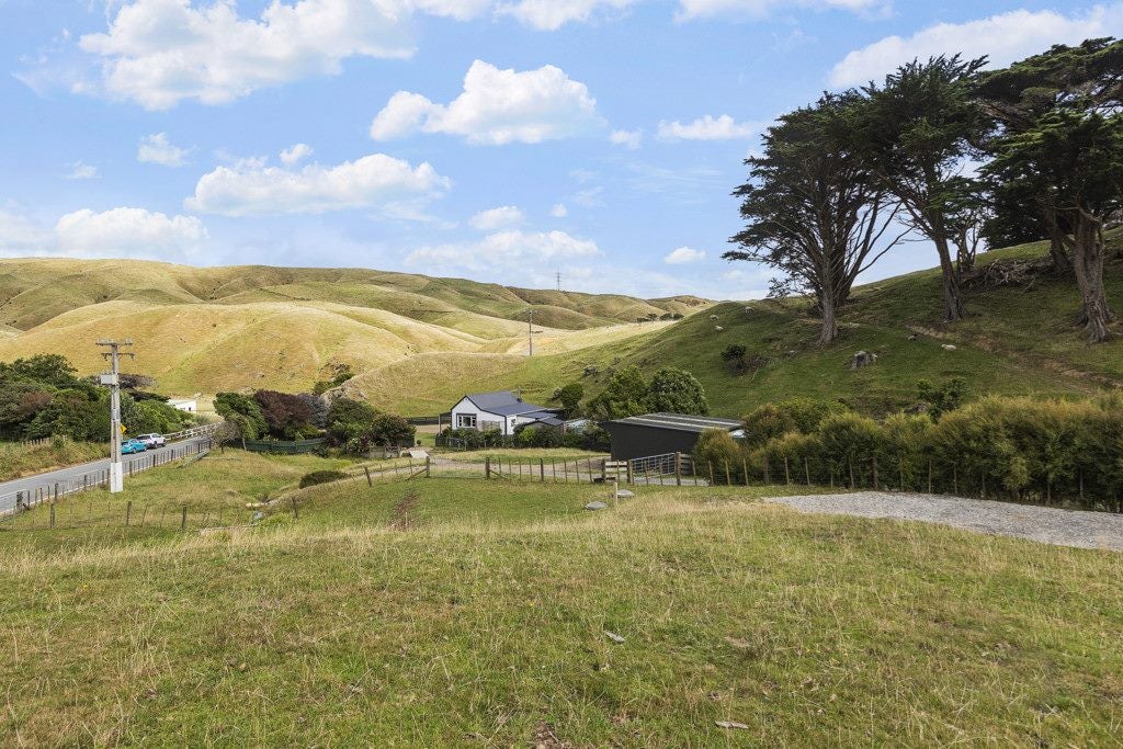 18 Boom Rock Road, Ohariu, Wellington - Carousel 2