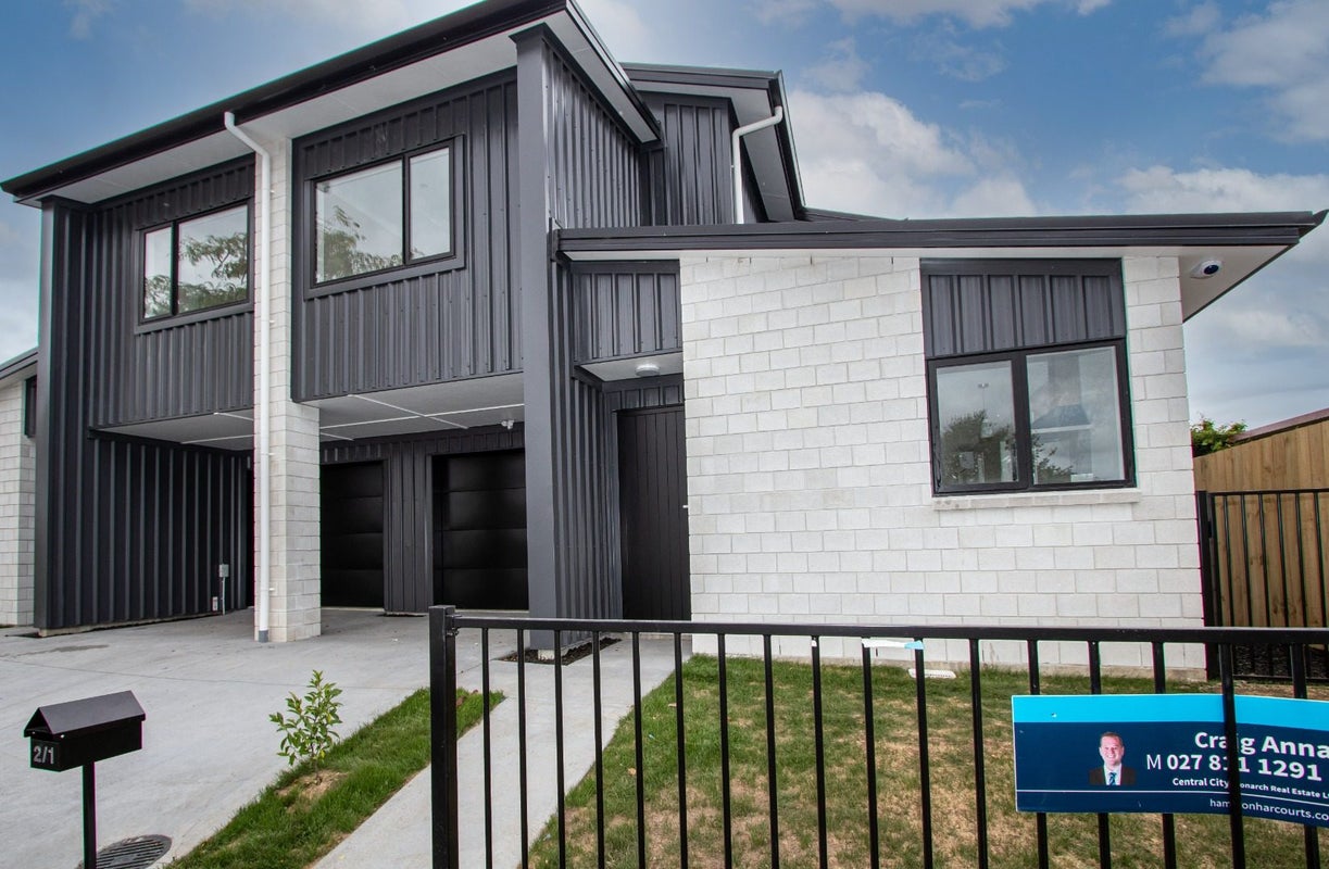 2/1 Splitt Avenue, Glenview, Hamilton - Carousel 2