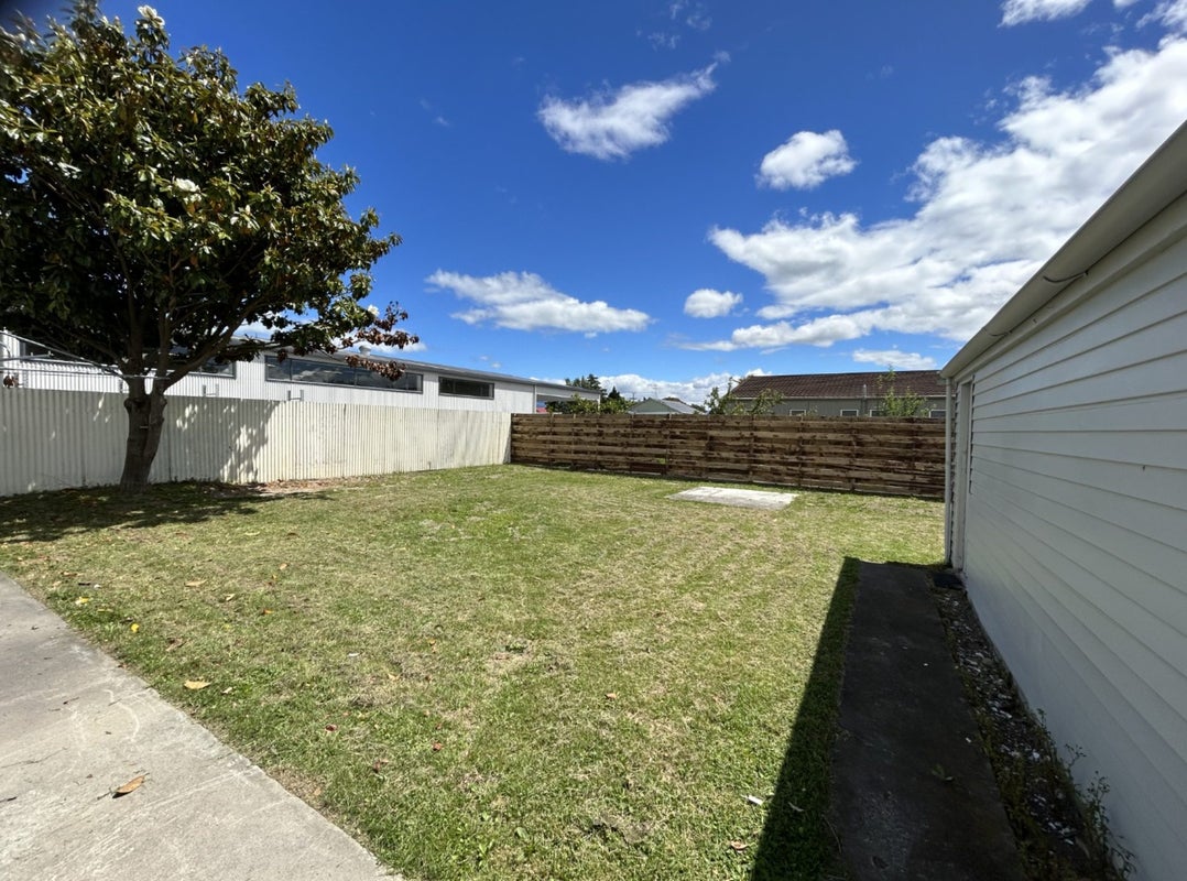 6 Dover Place, Solway, Masterton - Carousel 2