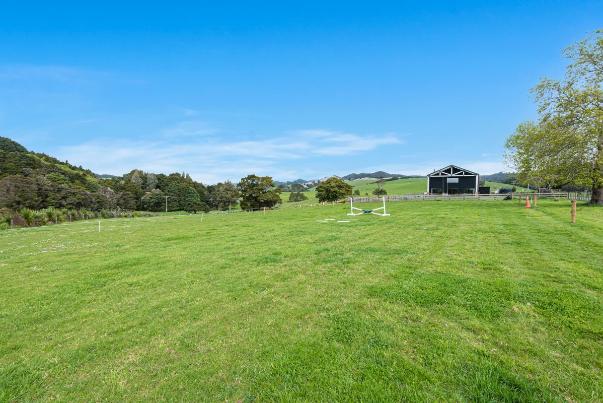 106 Pataua Road, WHAREORA, WHANGAREI - Carousel 28