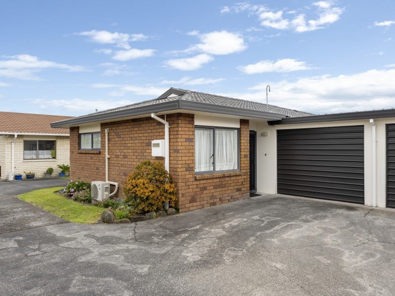 2/156 Carrington Street, Lower Vogeltown, New Plymouth - Carousel 1