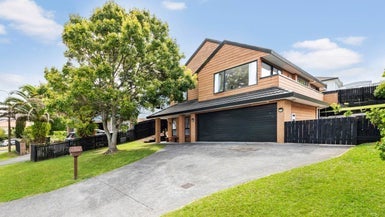 60 Garton Drive, Massey, Auckland - Carousel 1