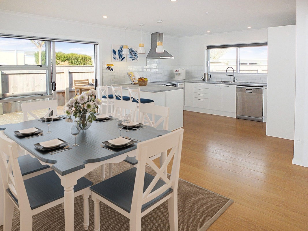 18 Seabury Avenue, Foxton Beach, Foxton - Carousel 1