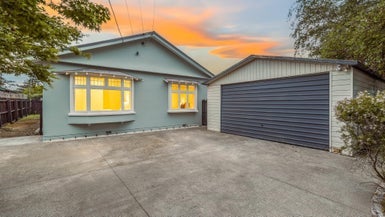 15 Koromiko Street, Saint Martins, Christchurch - Carousel 1
