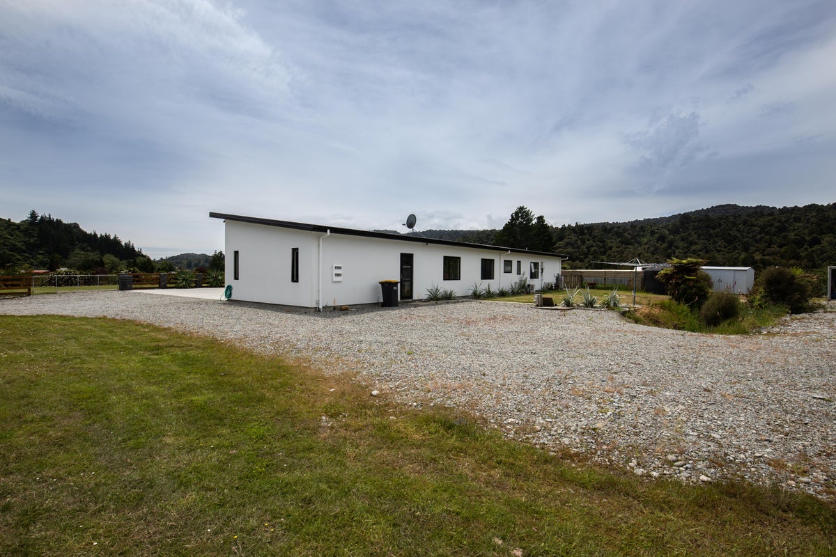 303B Marsden Road, Kaiata, Greymouth - Carousel 22