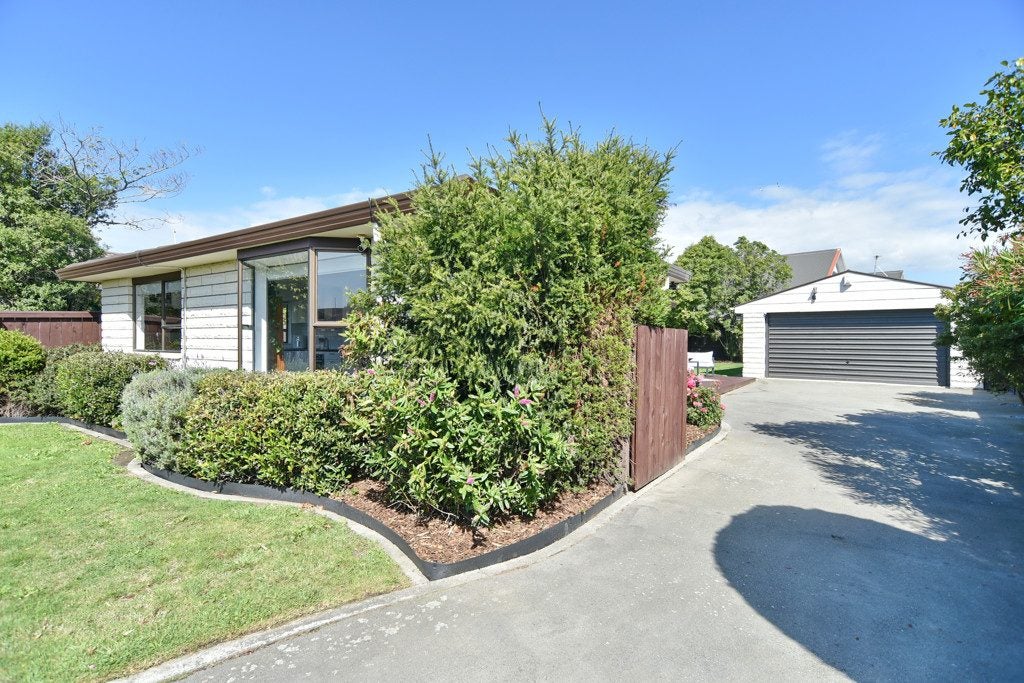 97 Bayswater Crescent, Bromley, Christchurch - Carousel 1