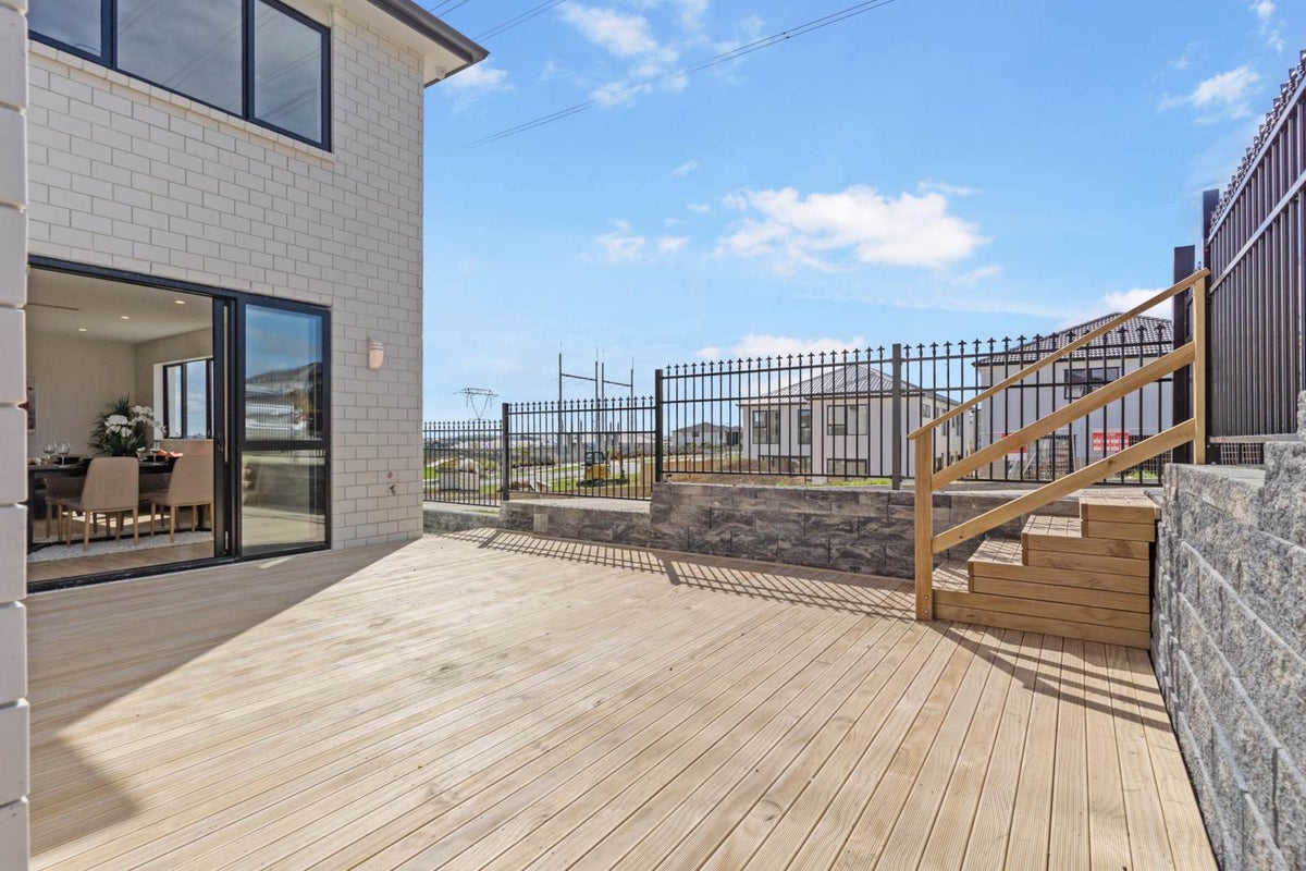 76 Charlestown Drive, Flat Bush, Auckland - Carousel 2