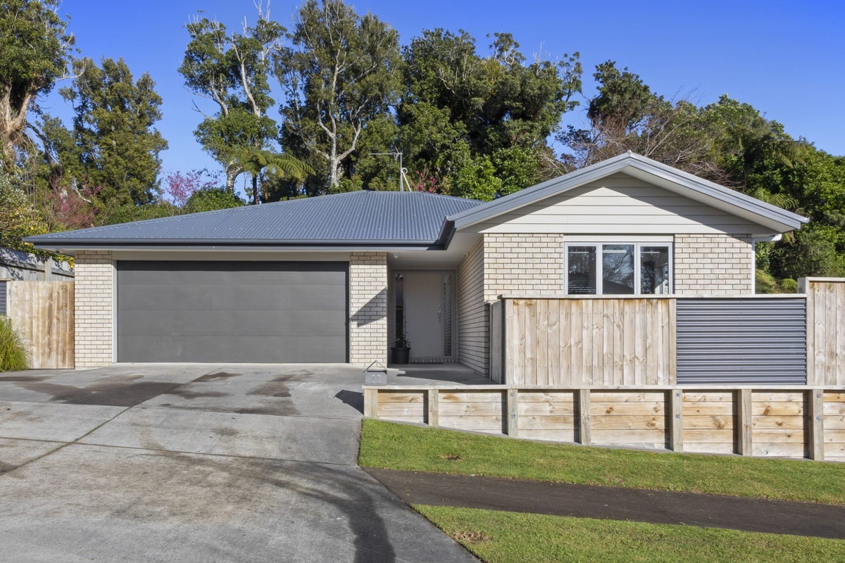 22 Cyrus Street, Whalers Gate, New Plymouth - Carousel 18