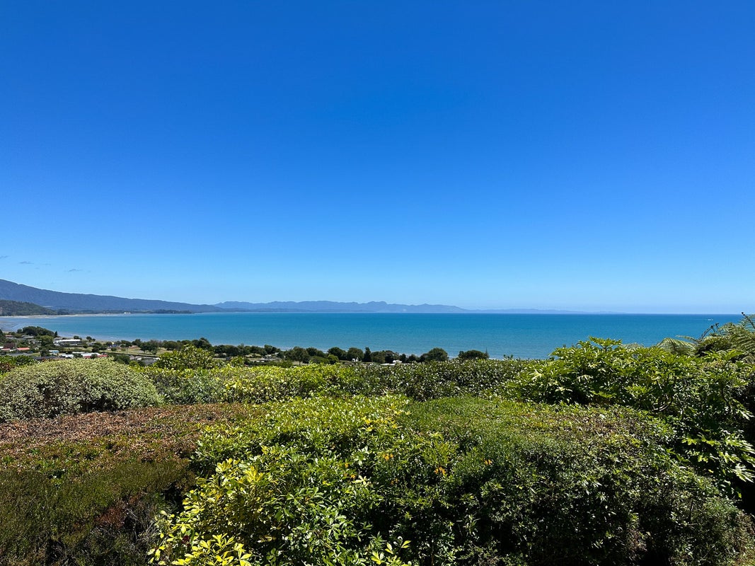 25 Bay Vista Drive, Pohara - Carousel 1