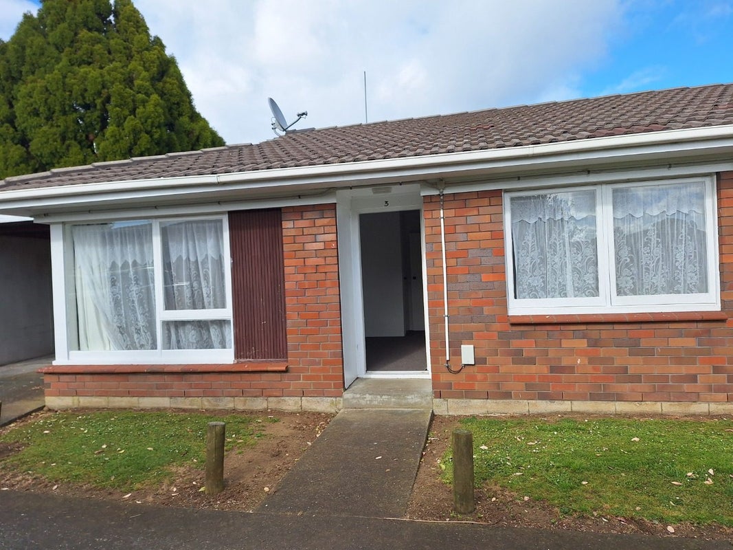 3/52 Puhinui Road, Manukau, Auckland - Carousel 14