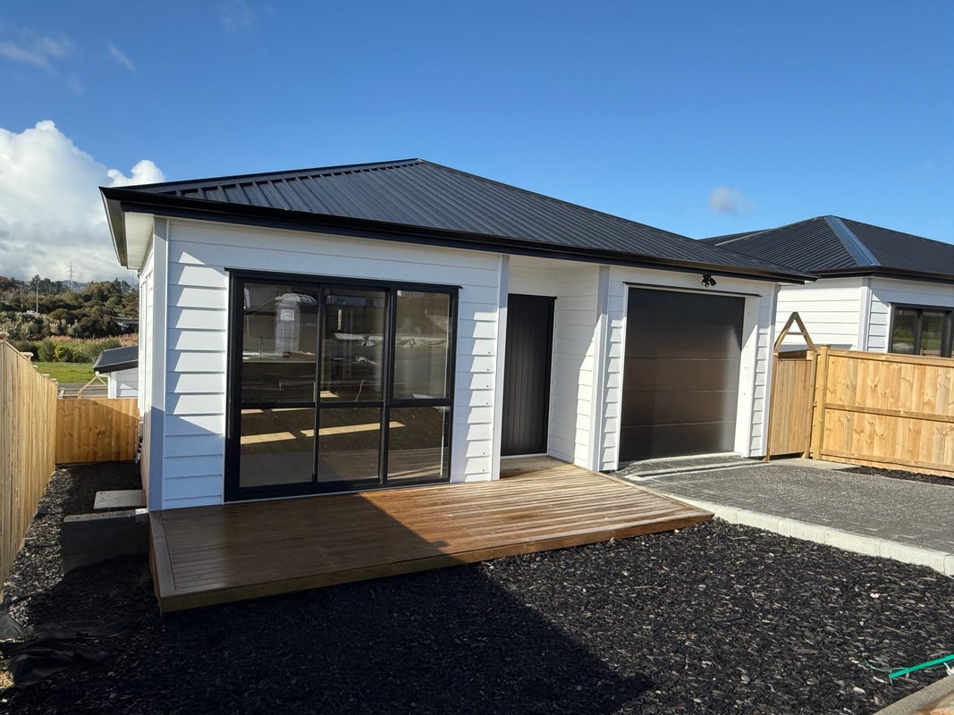 71 Tributary Parade, Karaka, Papakura - Carousel 2