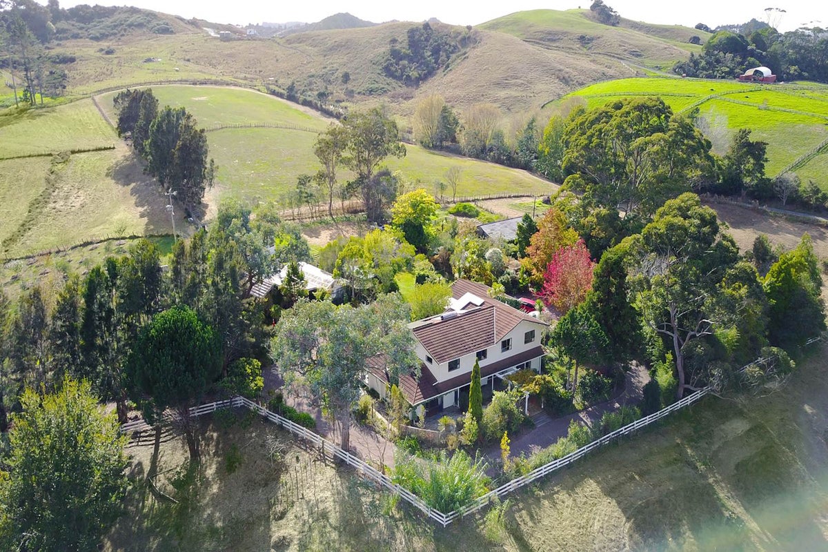 348 Blackbridge Road, Albany - Carousel 1
