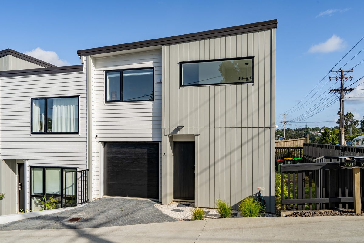 70A Stanley Road, Glenfield, Auckland - Carousel 2