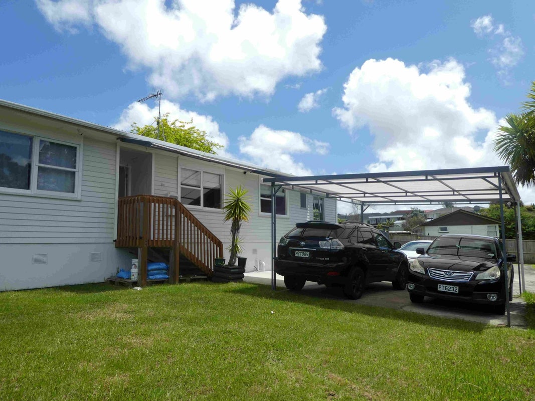 25C Thornlow Street, Glendene, Auckland - Carousel 1