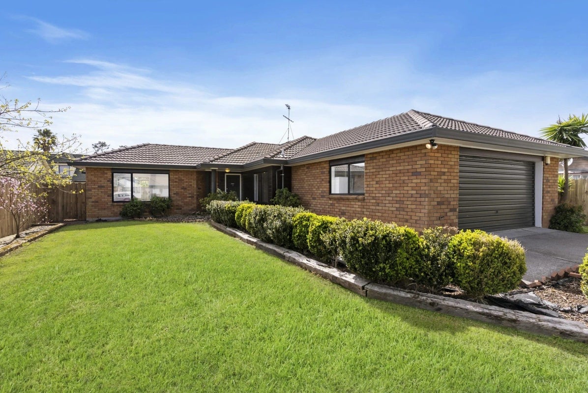 73 Burswood Drive, Burswood, Auckland - Carousel 2