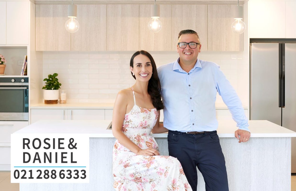 1A Barberry Lane, Te Atatu Peninsula, Auckland - Carousel 24