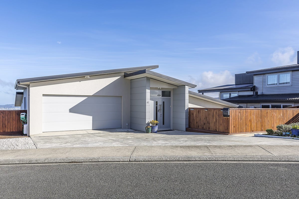 4 Grumman Lane, Newlands, Wellington - Carousel 1