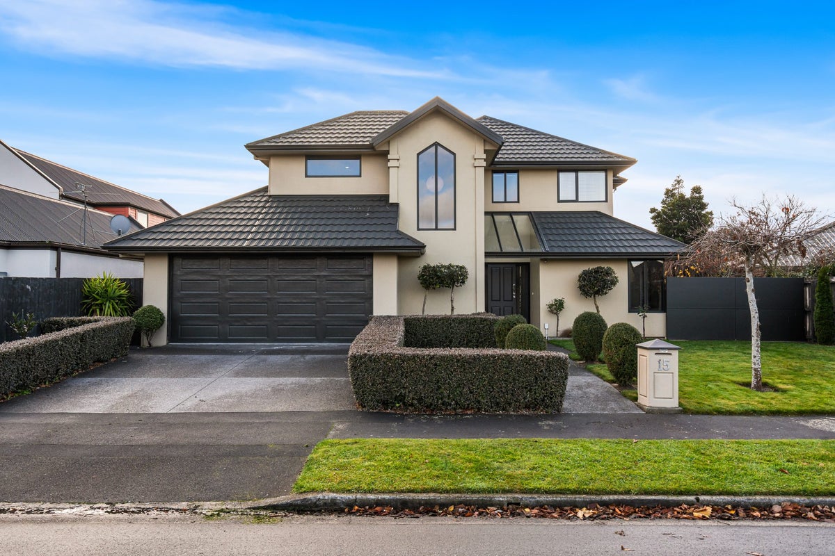 15 Lexington Place, Shirley, Christchurch - Carousel 1