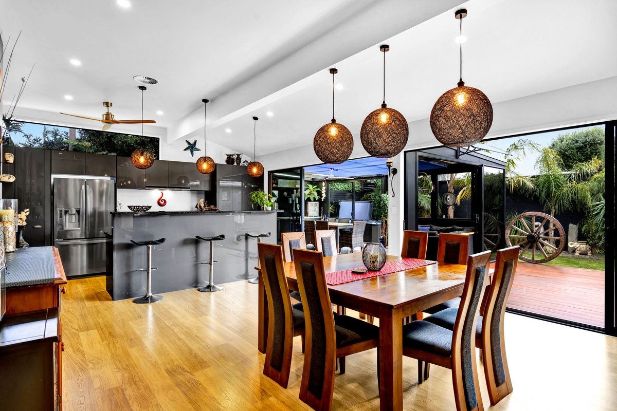 11A Mace Terrace, Oakura, Oakura - Carousel 1