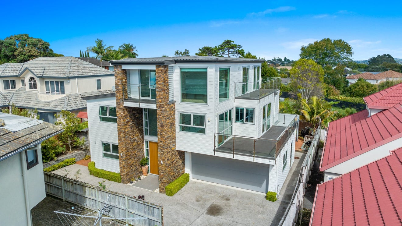 21 MacLeans Road, Bucklands Beach, Auckland - Carousel 2