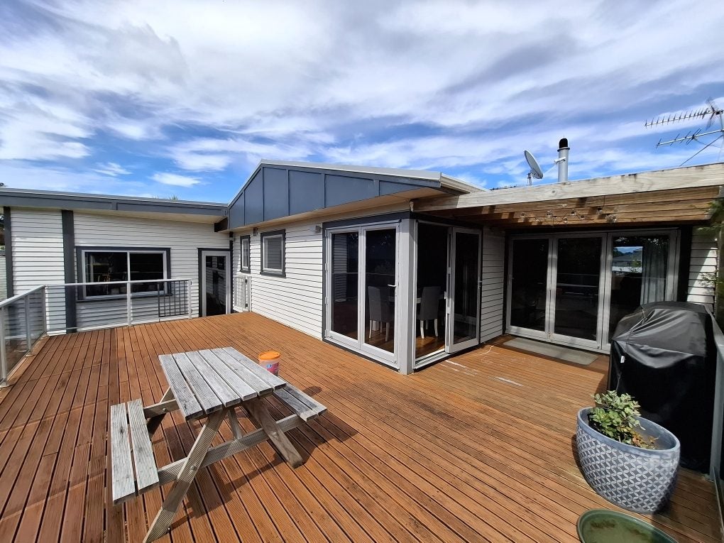 20 Clyde Street, Ferndale, New Plymouth - Carousel 1