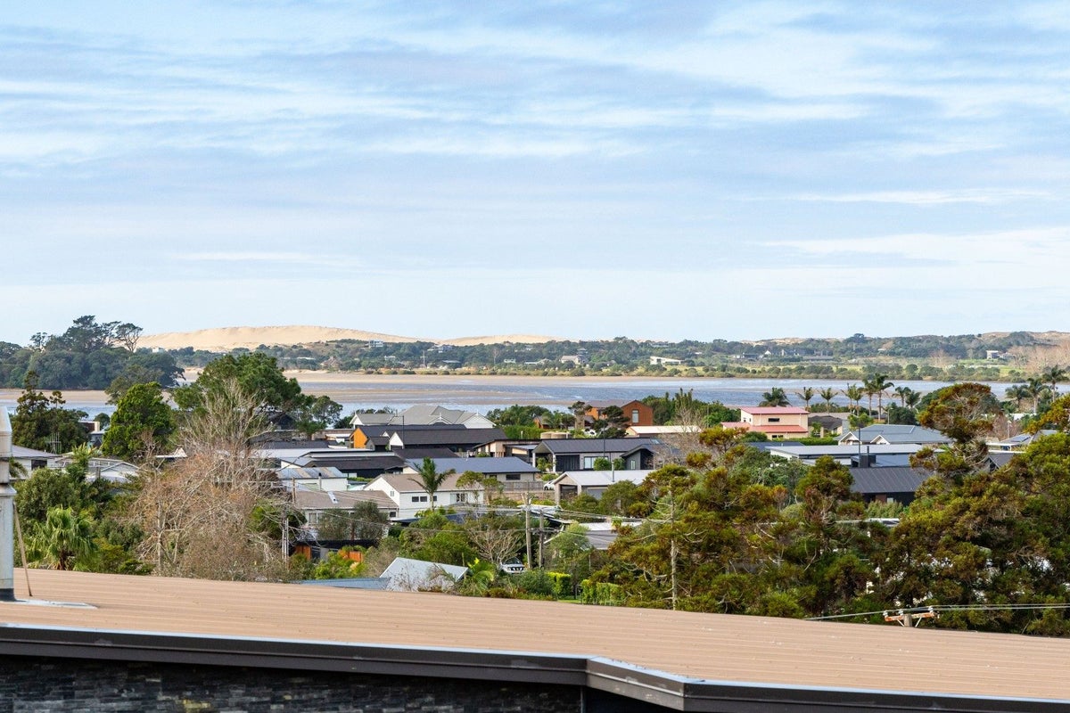 7 Takahe Place, Mangawhai - Carousel 1