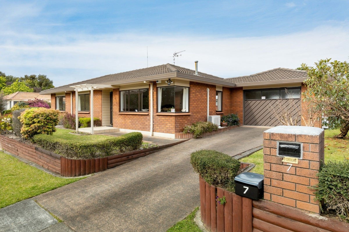 7 Marshall Avenue, Greerton, Tauranga - Carousel 2
