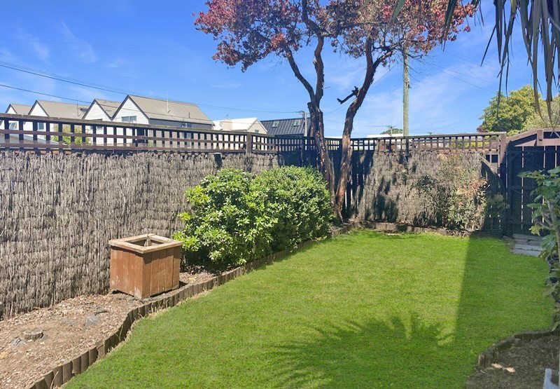 1/491 Barbadoes Street, Edgeware, Christchurch - Carousel 11