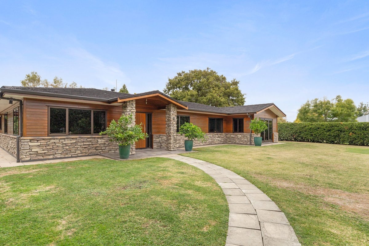 22 Oaklea Lane, Tamahere, Hamilton - Carousel 1
