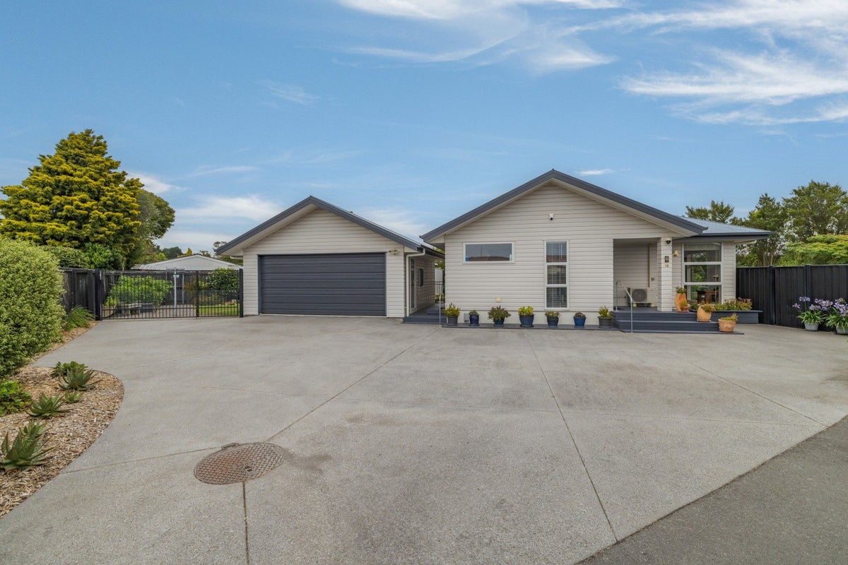 10 Cowper Place, Avondale, Christchurch - Carousel 1