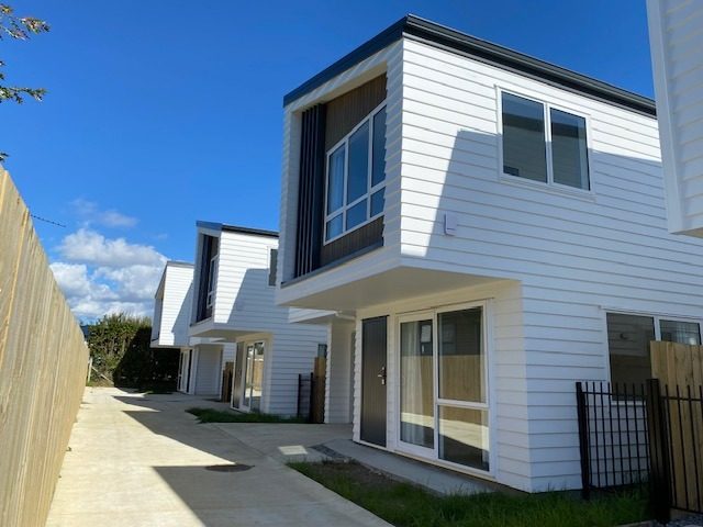 56B Union Road, Howick, Auckland - Carousel 1