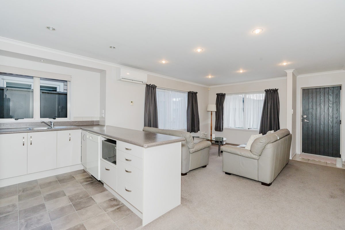10/241 Killarney Road, Frankton, Hamilton - Carousel 2