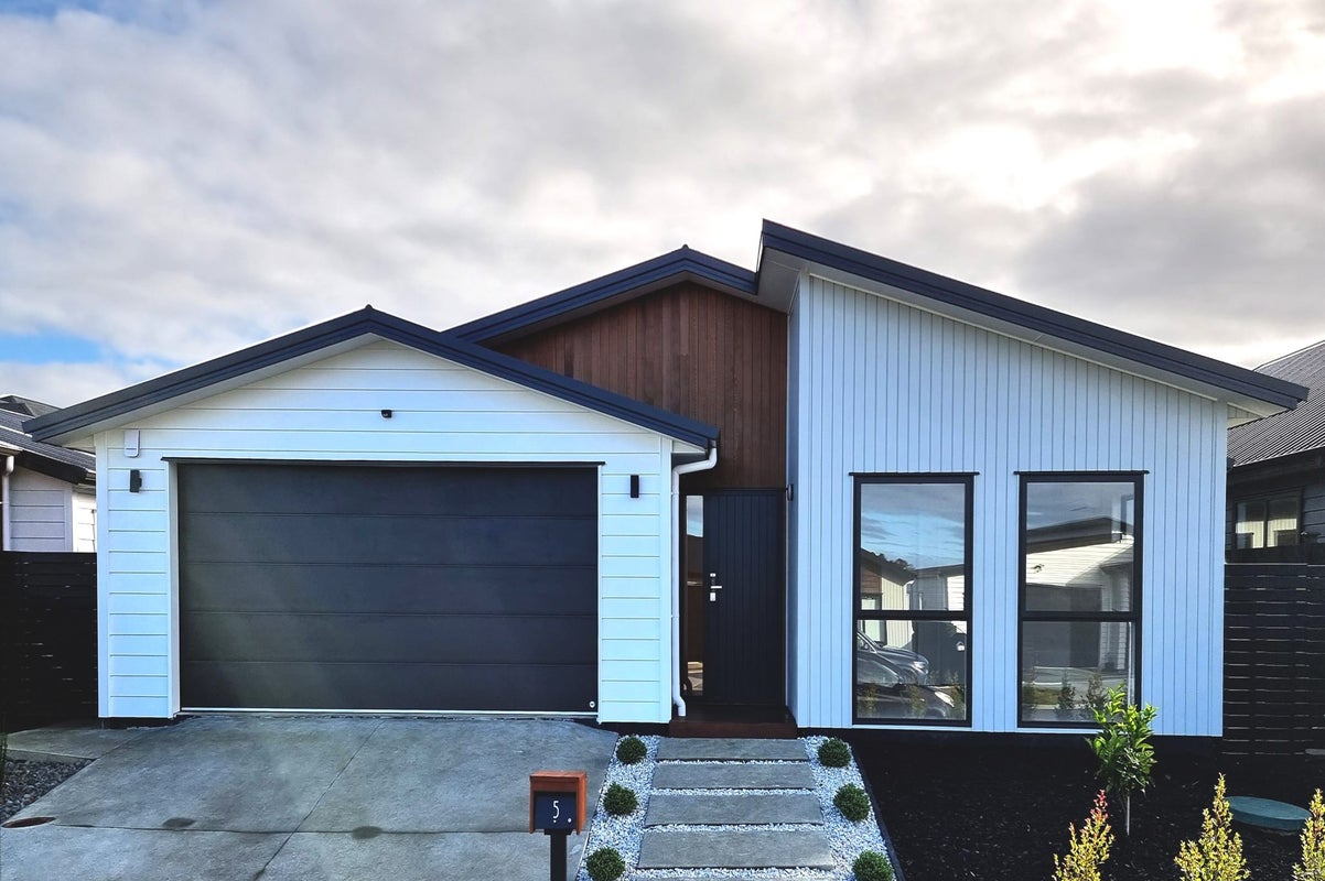 5 Croatia Avenue, Huapai, Kumeu - Carousel 1