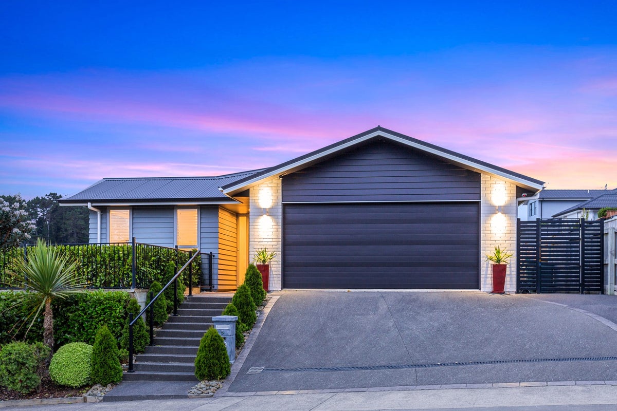 5 Margaret Shields Avenue, Aotea, Porirua - Carousel 44