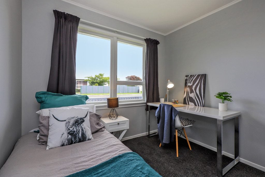 24 Deal Crescent, Flaxmere, Hastings - Carousel 23