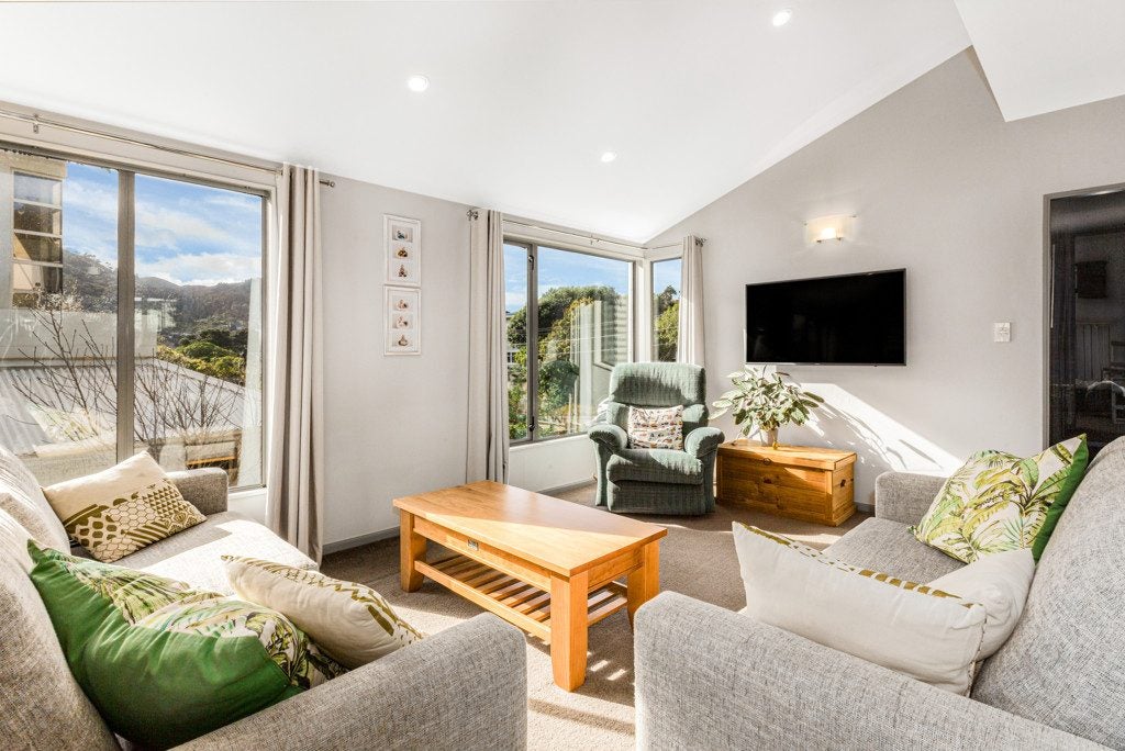 16 Calcutta Street, Khandallah, Wellington - Carousel 1