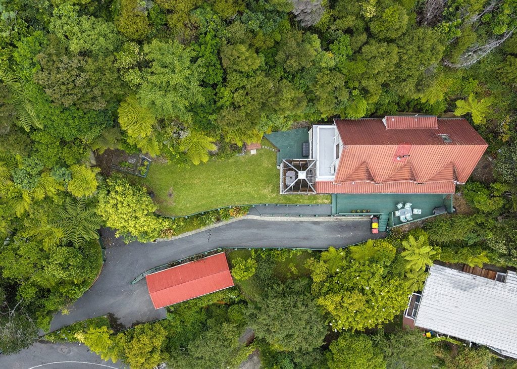 22 Woodvale Grove, Fairfield, Lower Hutt - Carousel 25